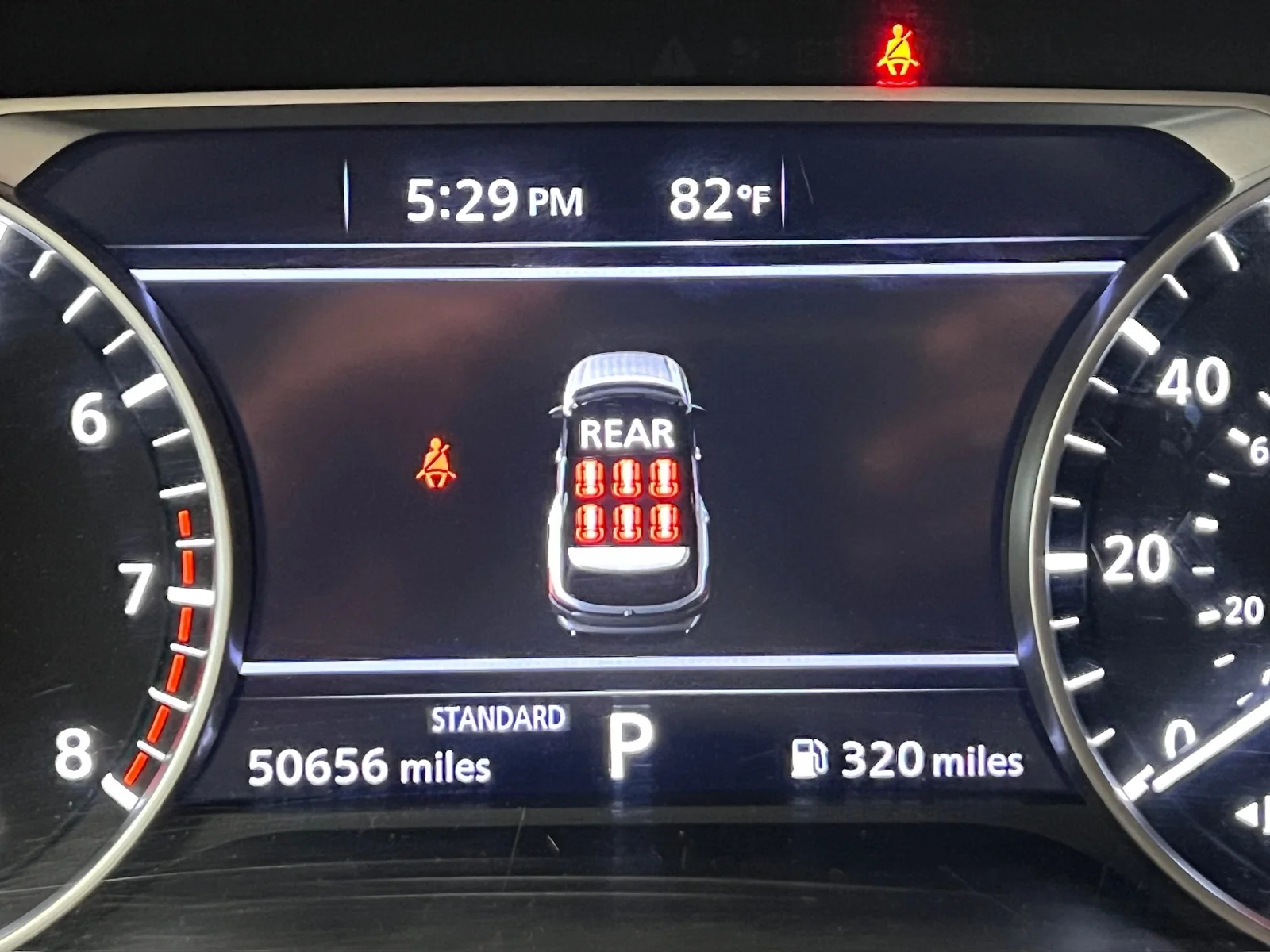2024 Nissan Pathfinder SV - Photo 12