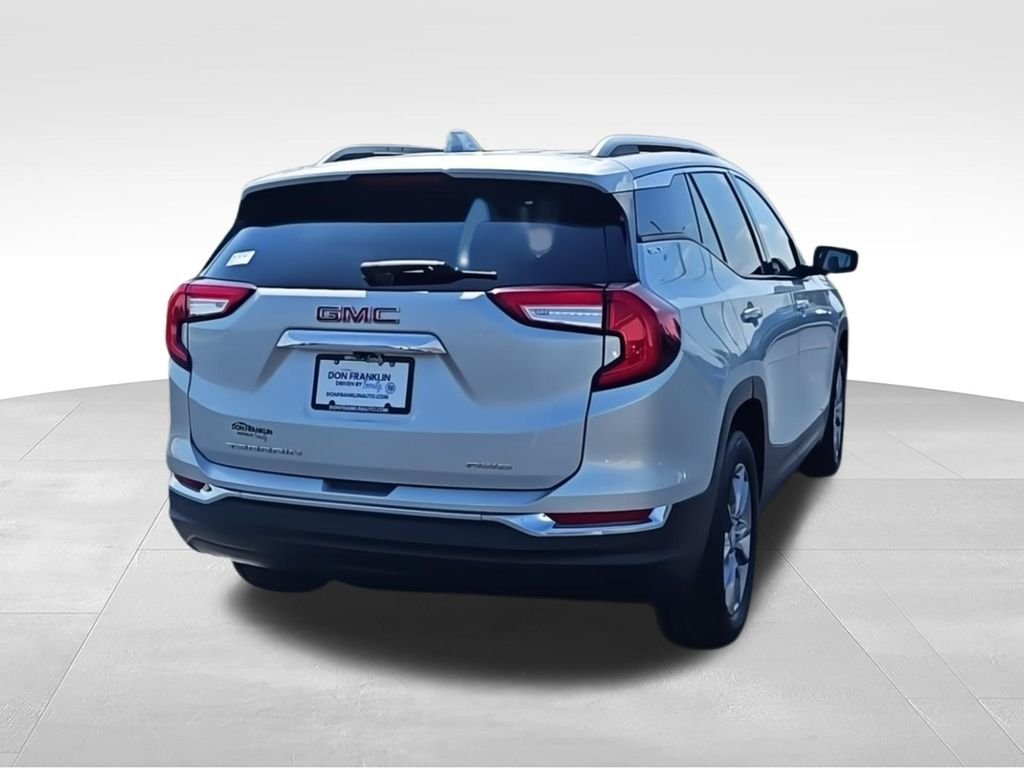 Used 2022 Silver GMC SLT image 8