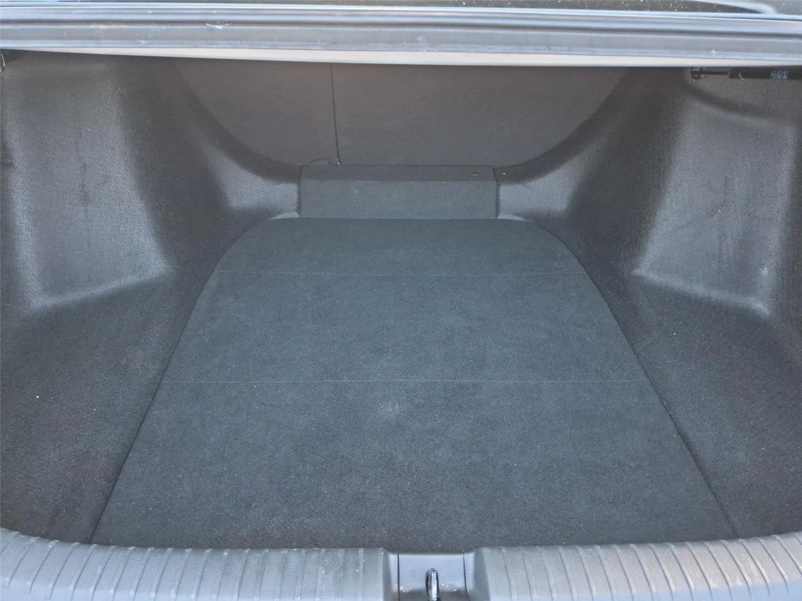 Used 2024 Solar Silver Metallic Honda Sport image 34