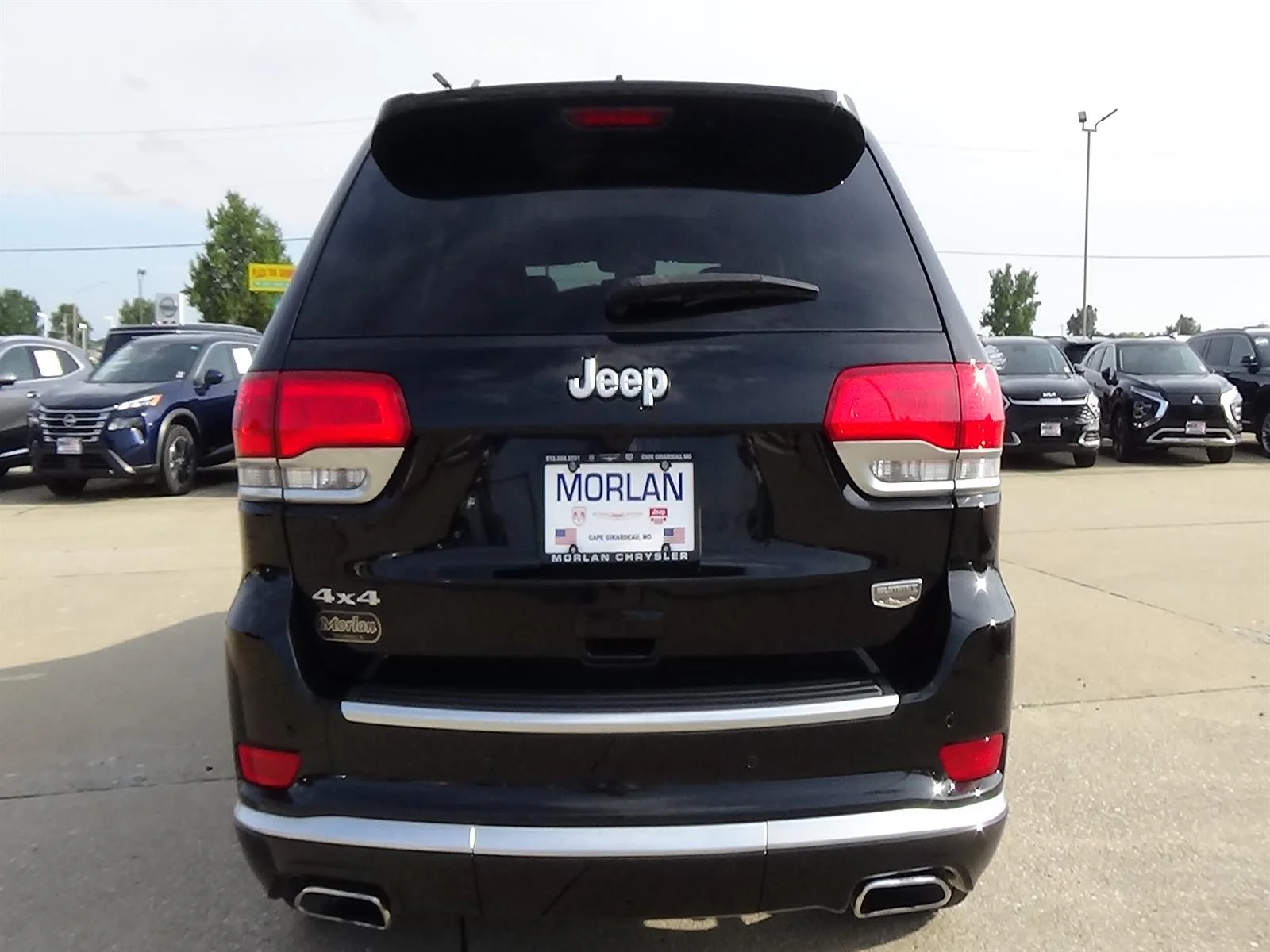 Certified Used 2020 Diamond Black Crystal Pearl Coat (pxj) Jeep Summit image 7