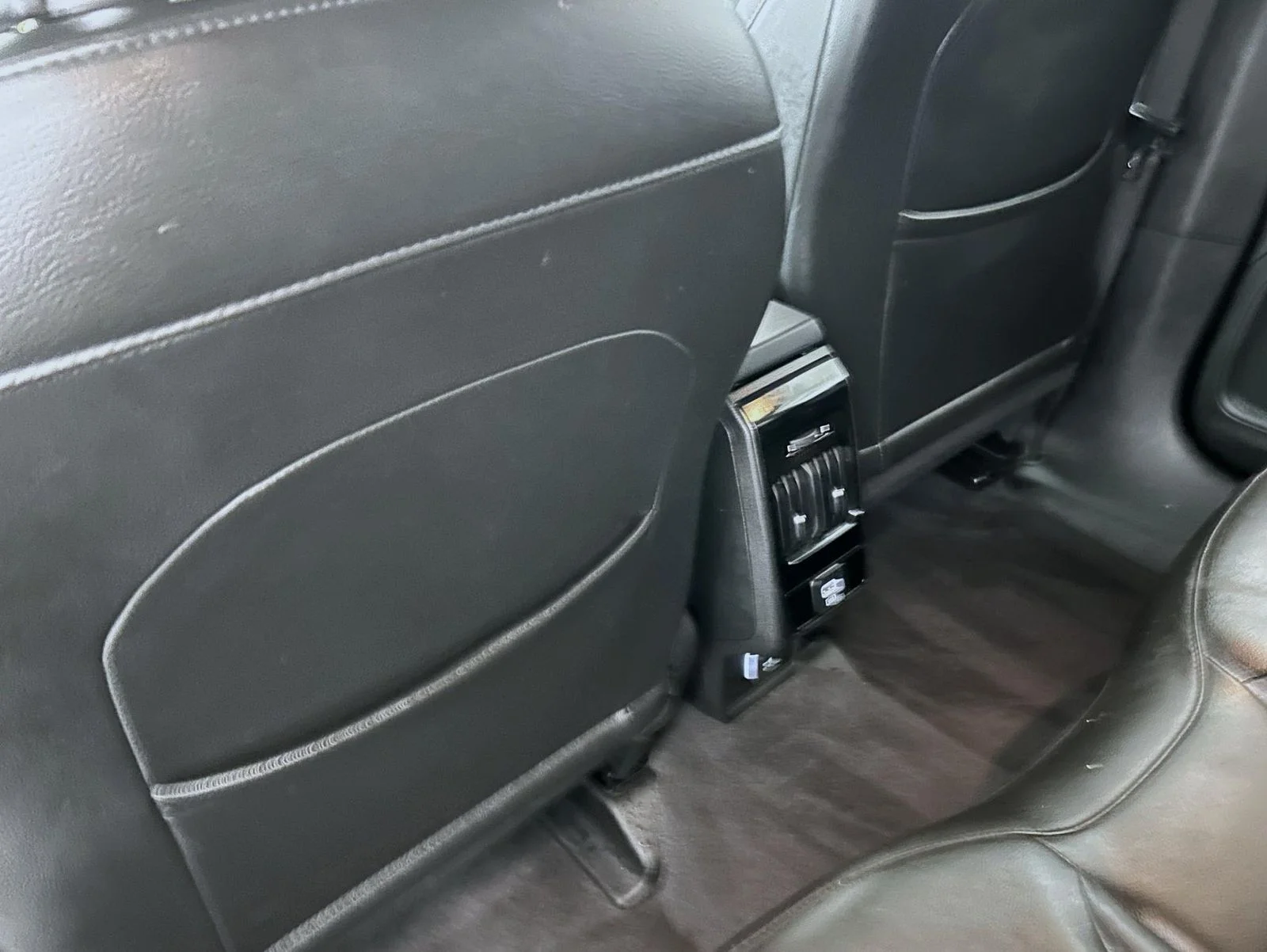 Used 2022 Silver Jeep Limited image 21