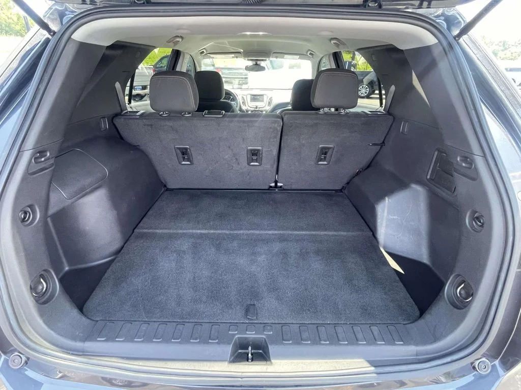 Used 2023 Iron Gray Metallic Chevrolet LT image 9
