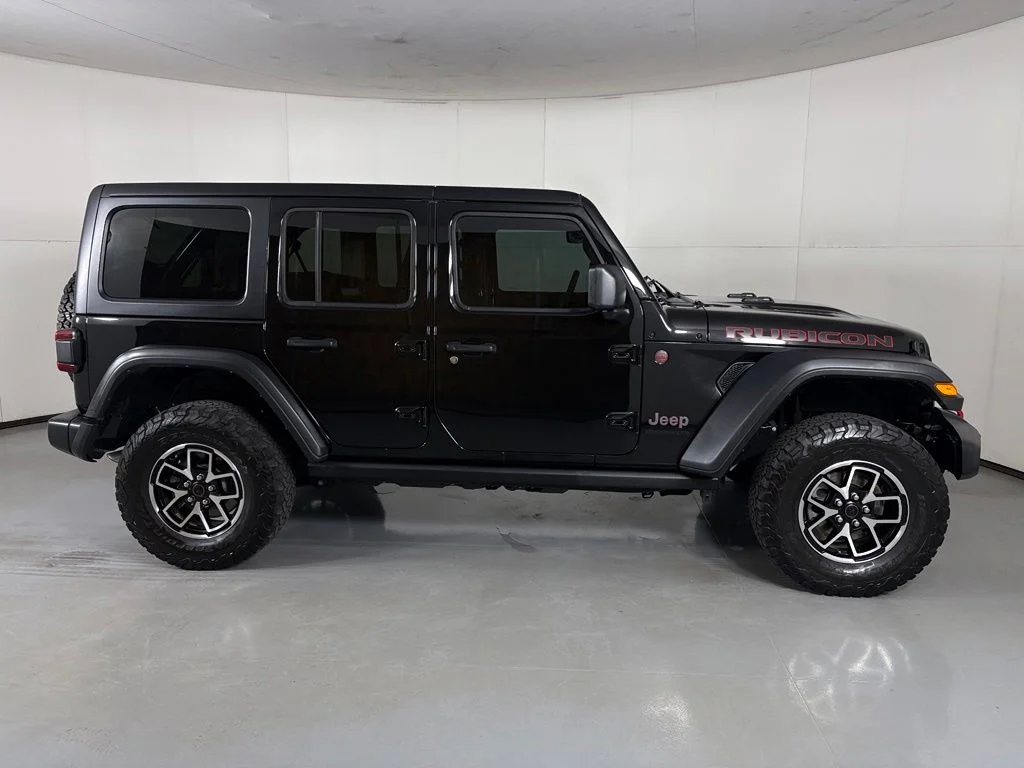 Used 2024 Black Jeep Rubicon image 9
