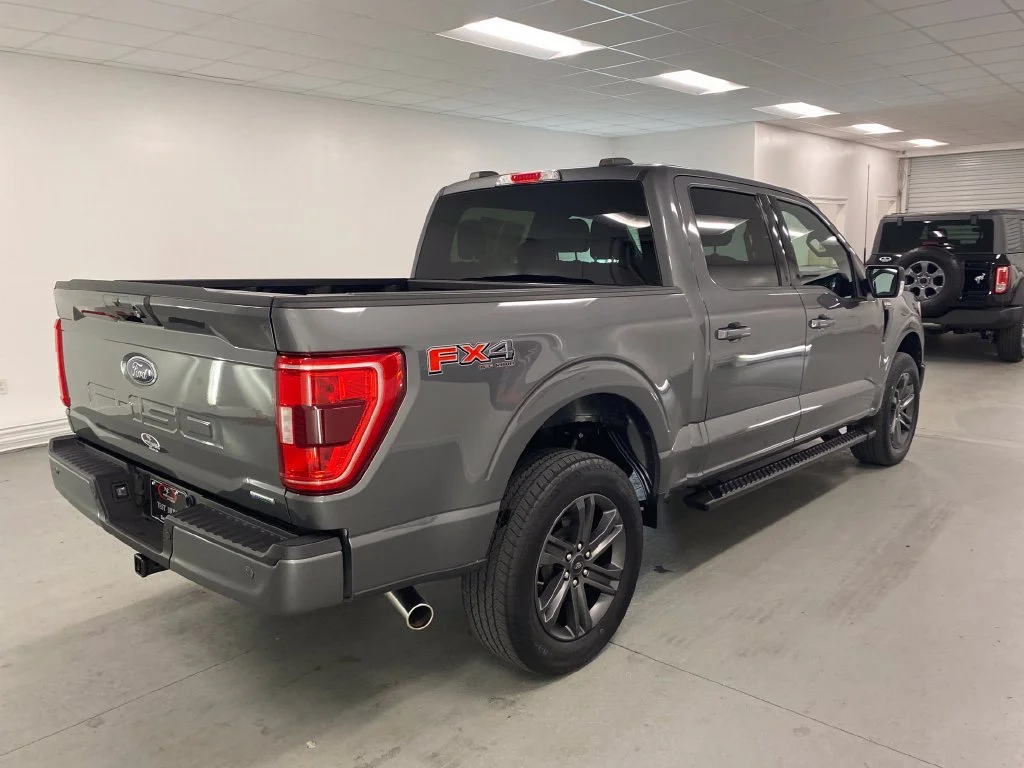 Used 2023 Carbonized Gray M Ford XL image 7