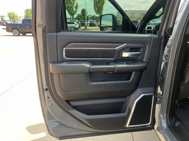 New 2026 Ceramic Gray Clear-Coat Exterior Paint RAM Laramie image 20
