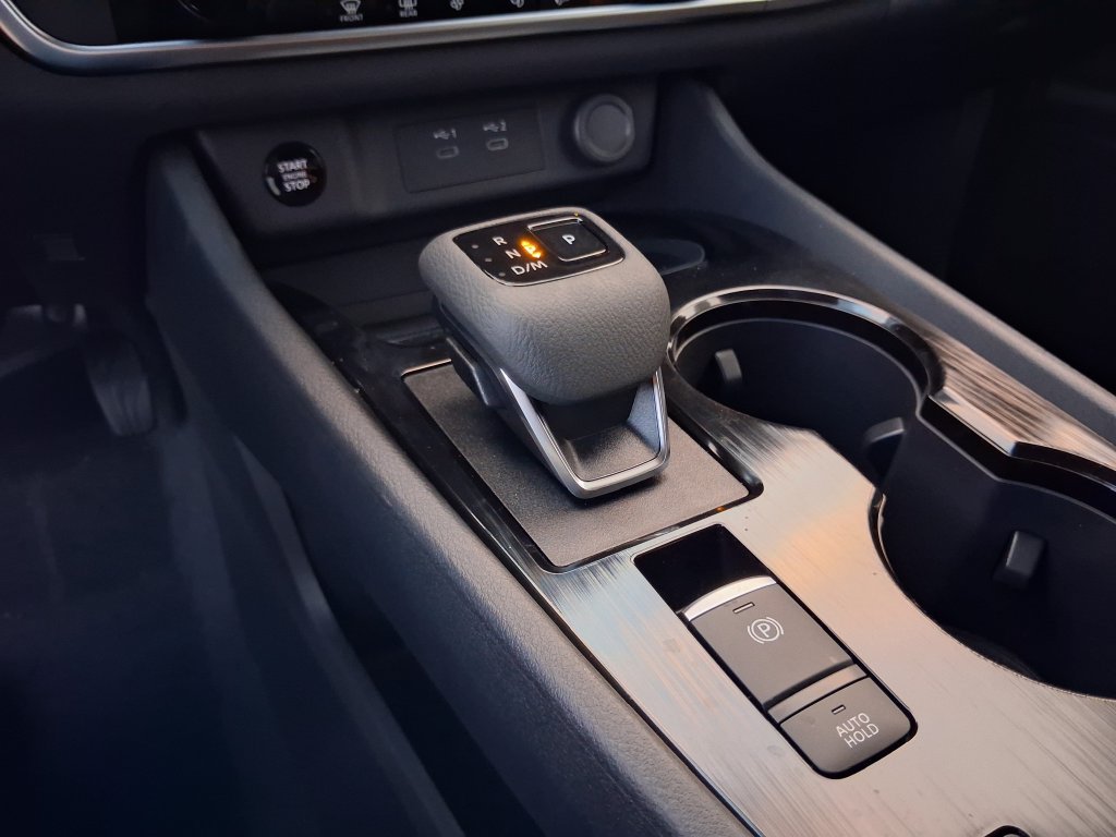 New 2027 Gray Nissan SV image 12