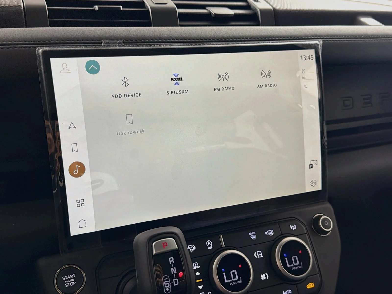 New 2026 Santorini Black Land Rover X-Dynamic SE image 18