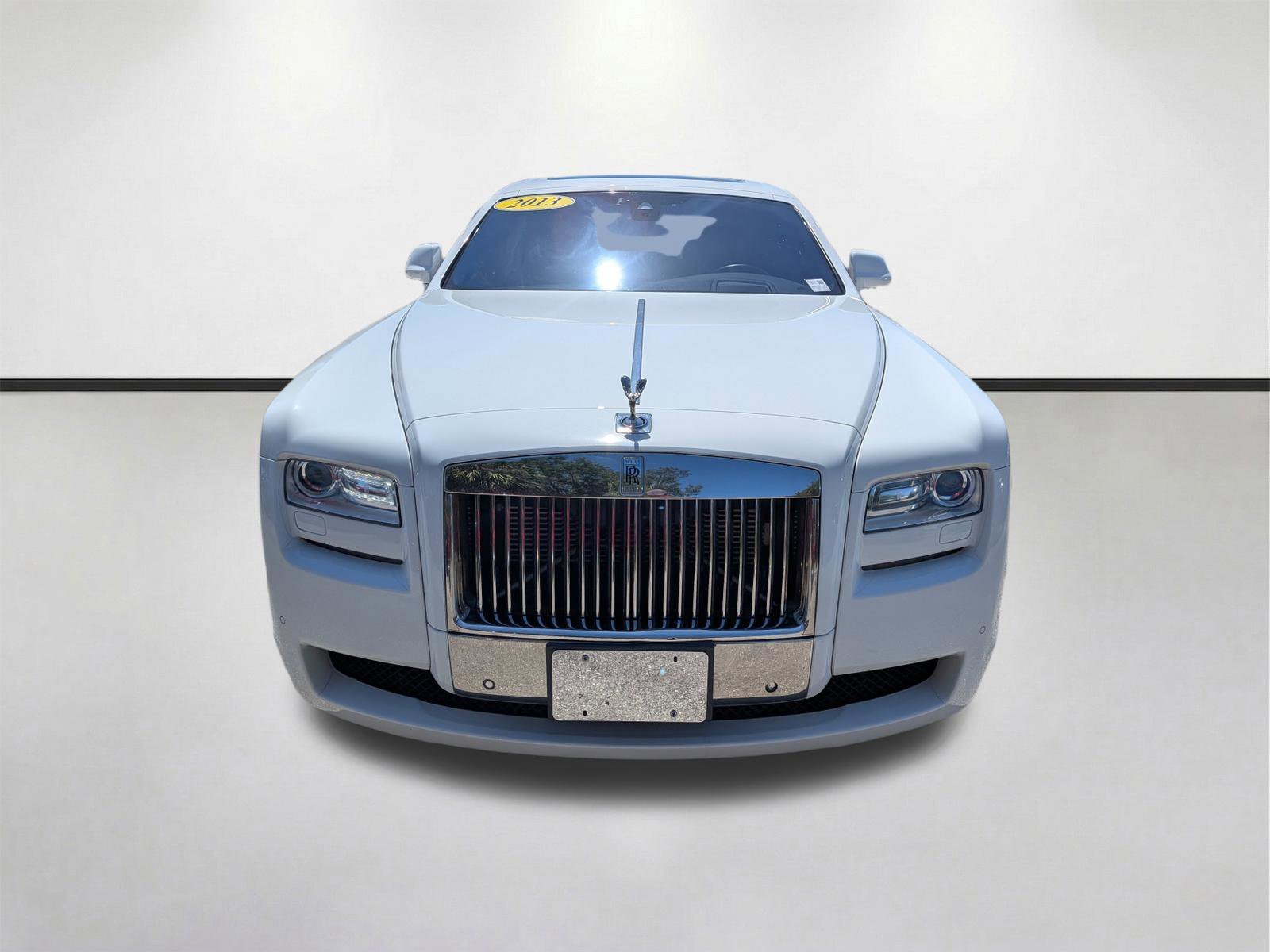 Used 2013 Moonstone Pearl Rolls-Royce Base image 9