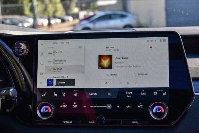 2026 Lexus RX 500h F-Sport - Photo 13