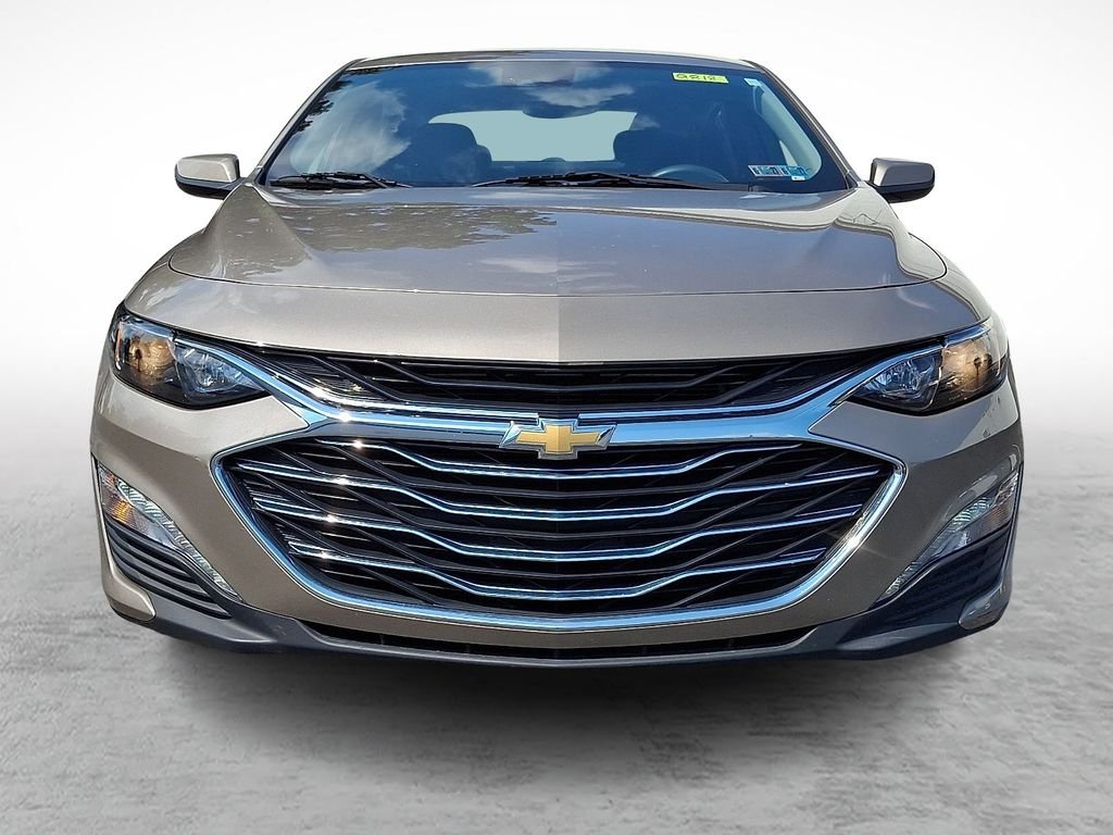Used 2024 Gray Chevrolet LT image 2