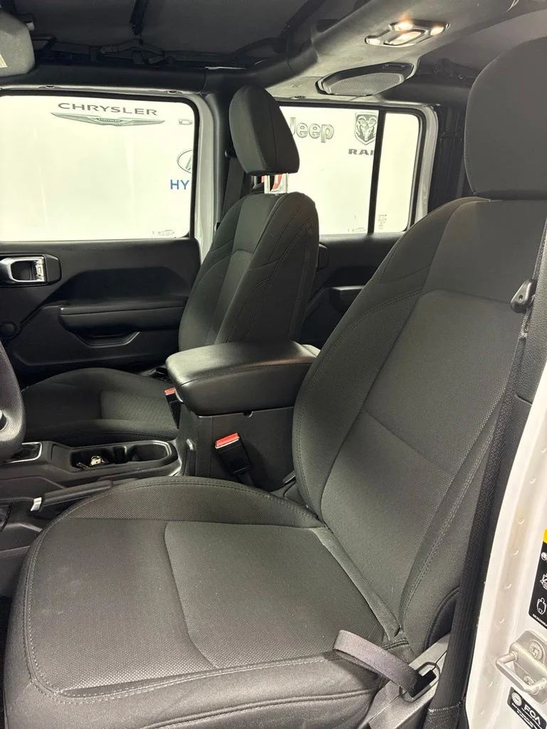 Used 2023 White Jeep Sport image 10