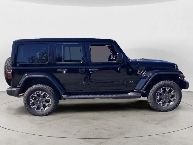 New 2027 Black Jeep 4-DOOR SAHARA image 7