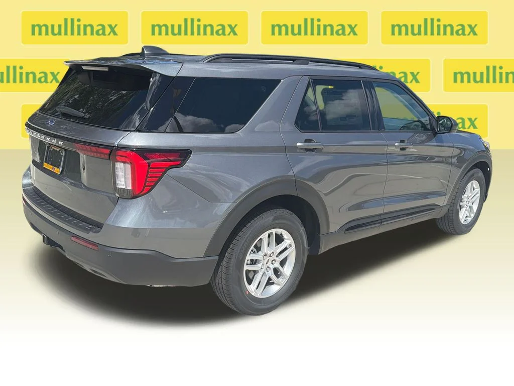 New 2026 Gray Ford Active image 4