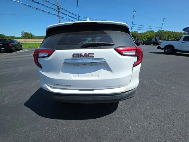 Used 2024 Summit White GMC SLE image 6