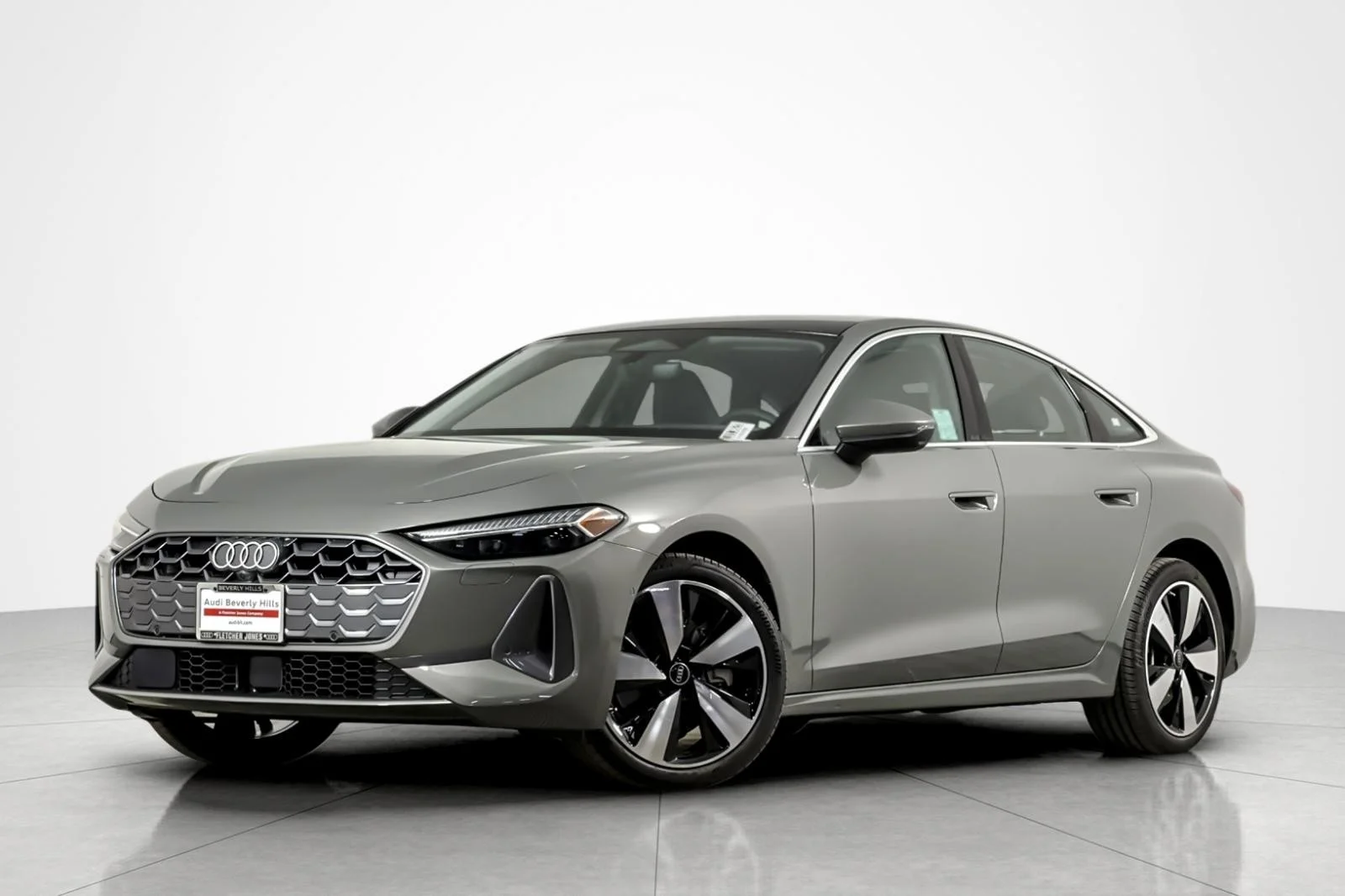 <span style='font-size: 28px; color:#111'>Luxury Loaner 2025 A5 Sedan</span>