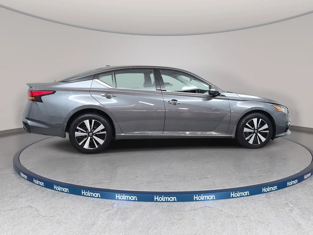 Used 2021 Gray Nissan 2.5 SL image 5