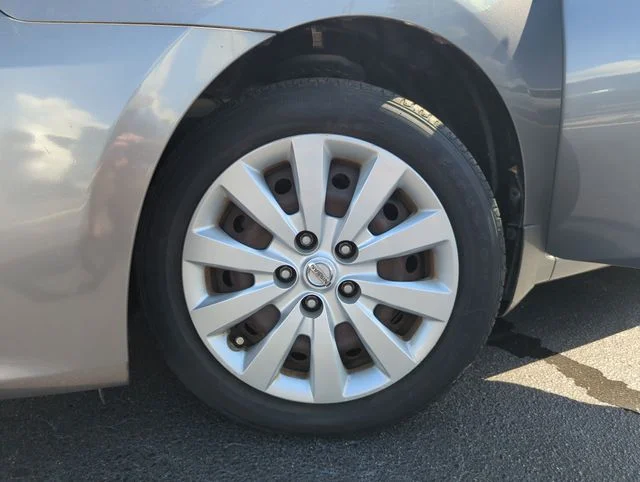 Used 2019 Gray Nissan S image 44