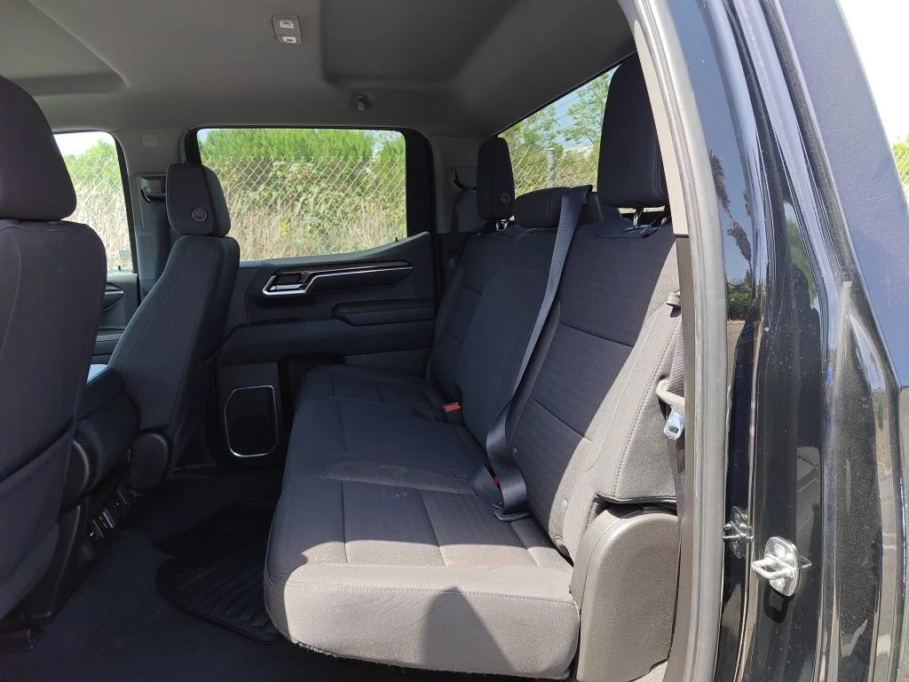 Used 2022 Black Chevrolet LT image 17