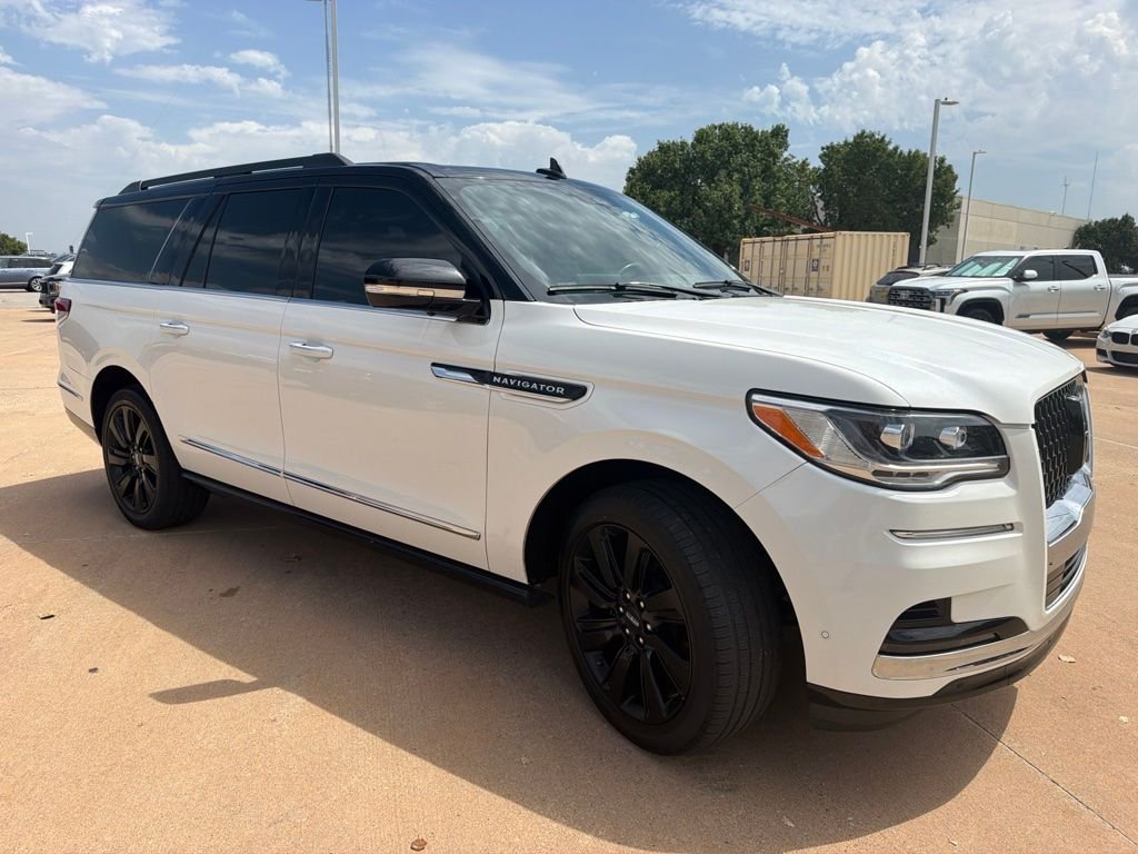Used 2022 White Lincoln Black Label image 4