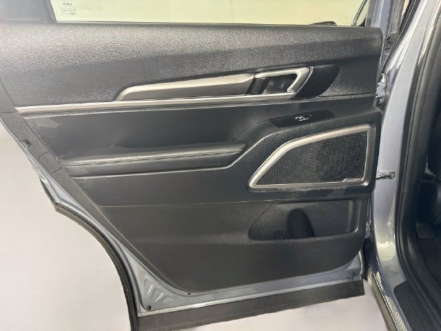 Used 2024 Everlasting Silver Kia S image 22