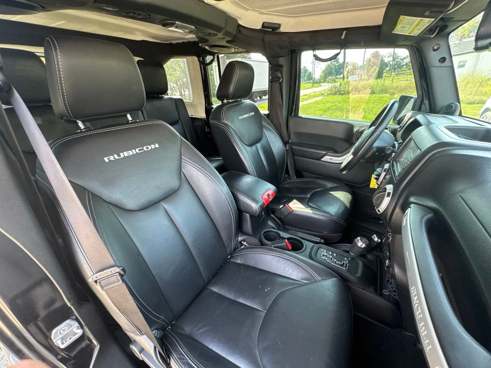 Used 2014 Black Jeep Unlimited Rubicon image 25