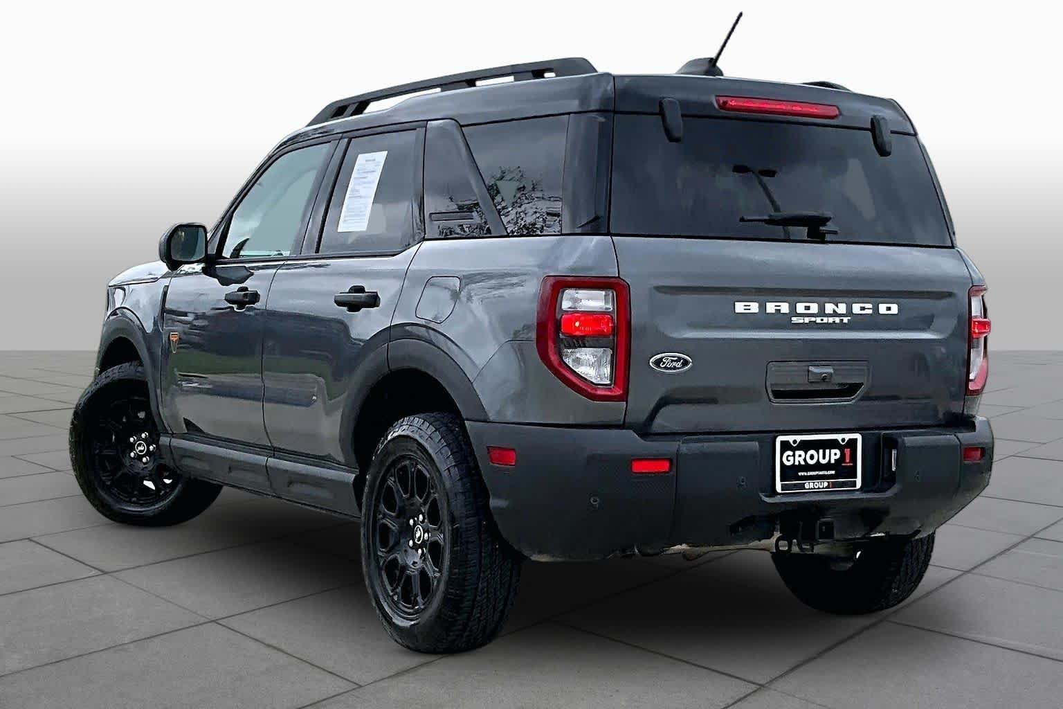 Used 2025 Carbonized Gray Metallic Ford Badlands image 11