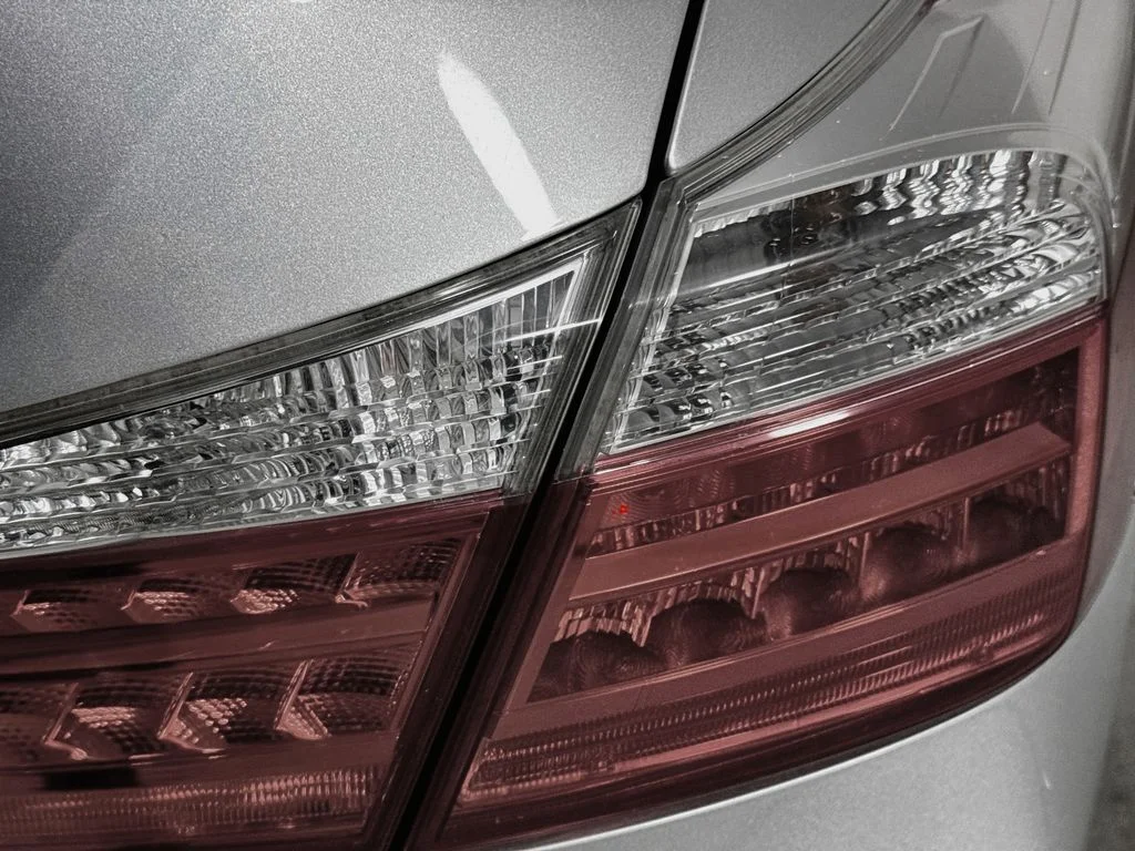 Used 2014 Silver Honda EX-L image 32