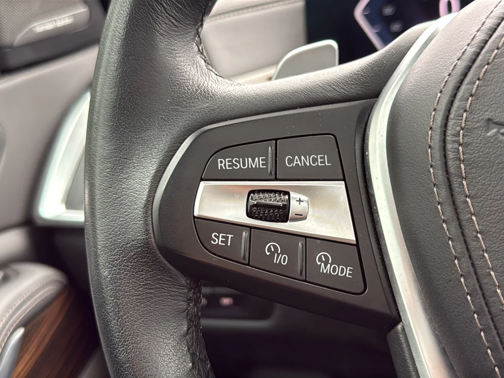 Used 2026 White BMW xDrive40i image 45