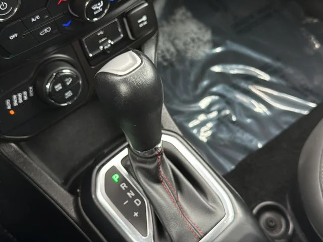 Used 2023 White Jeep Trailhawk image 20