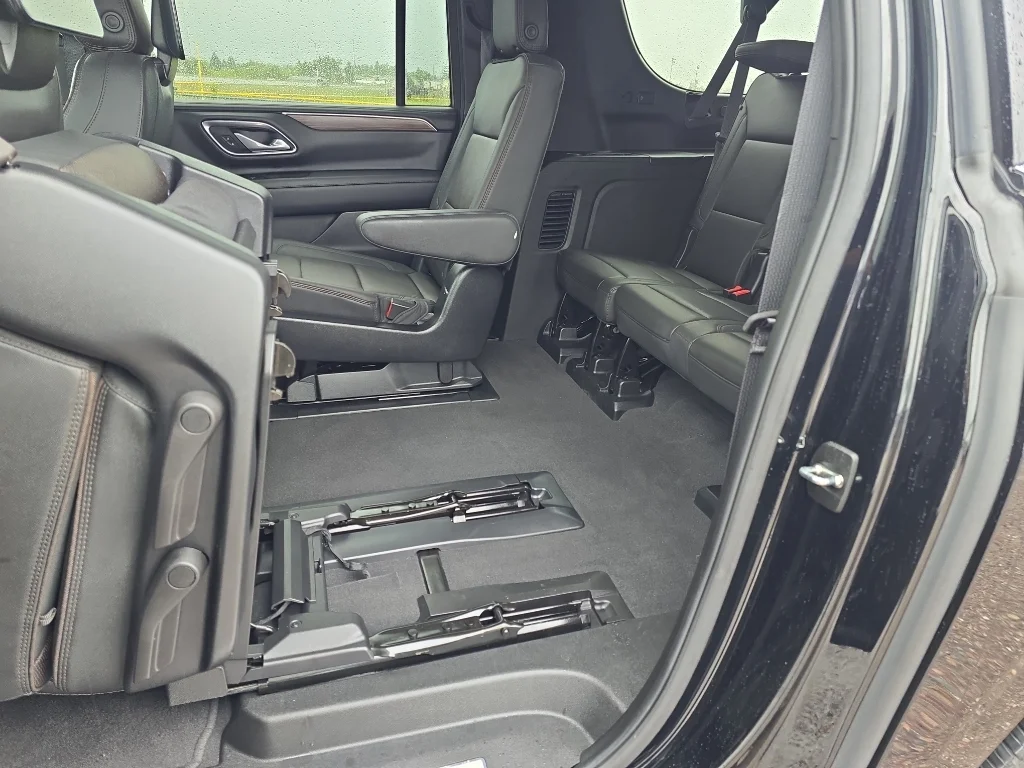 Used 2024 Black Chevrolet High Country image 30