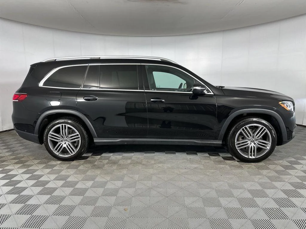 Used 2023 Obsidian Black Metallic Mercedes-Benz GLS 450 image 27