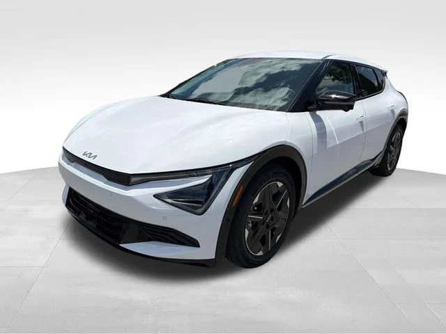 New 2026 Glacial White Pearl Kia WIND image 3