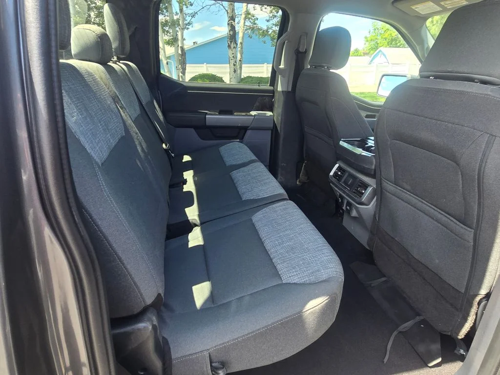 Used 2023 Gray Ford XLT image 11