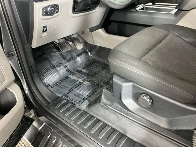 Used 2018 Magnetic Ford XL image 14