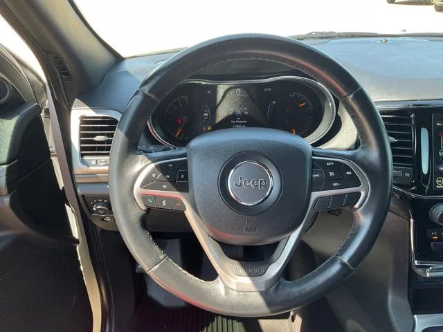 Used 2019 White Jeep Altitude image 8