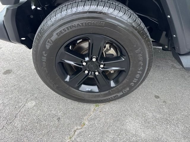 Used 2022 Green Jeep Unlimited Sport Altitude image 17