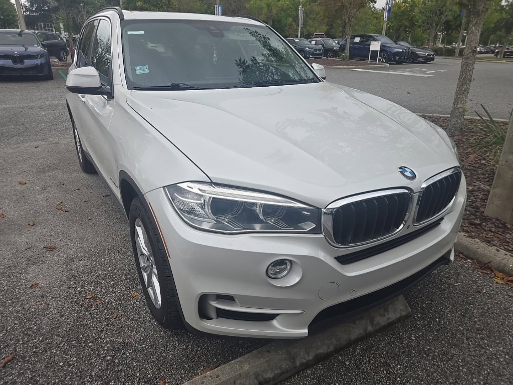 Used 2015 White BMW xDrive35d image 1