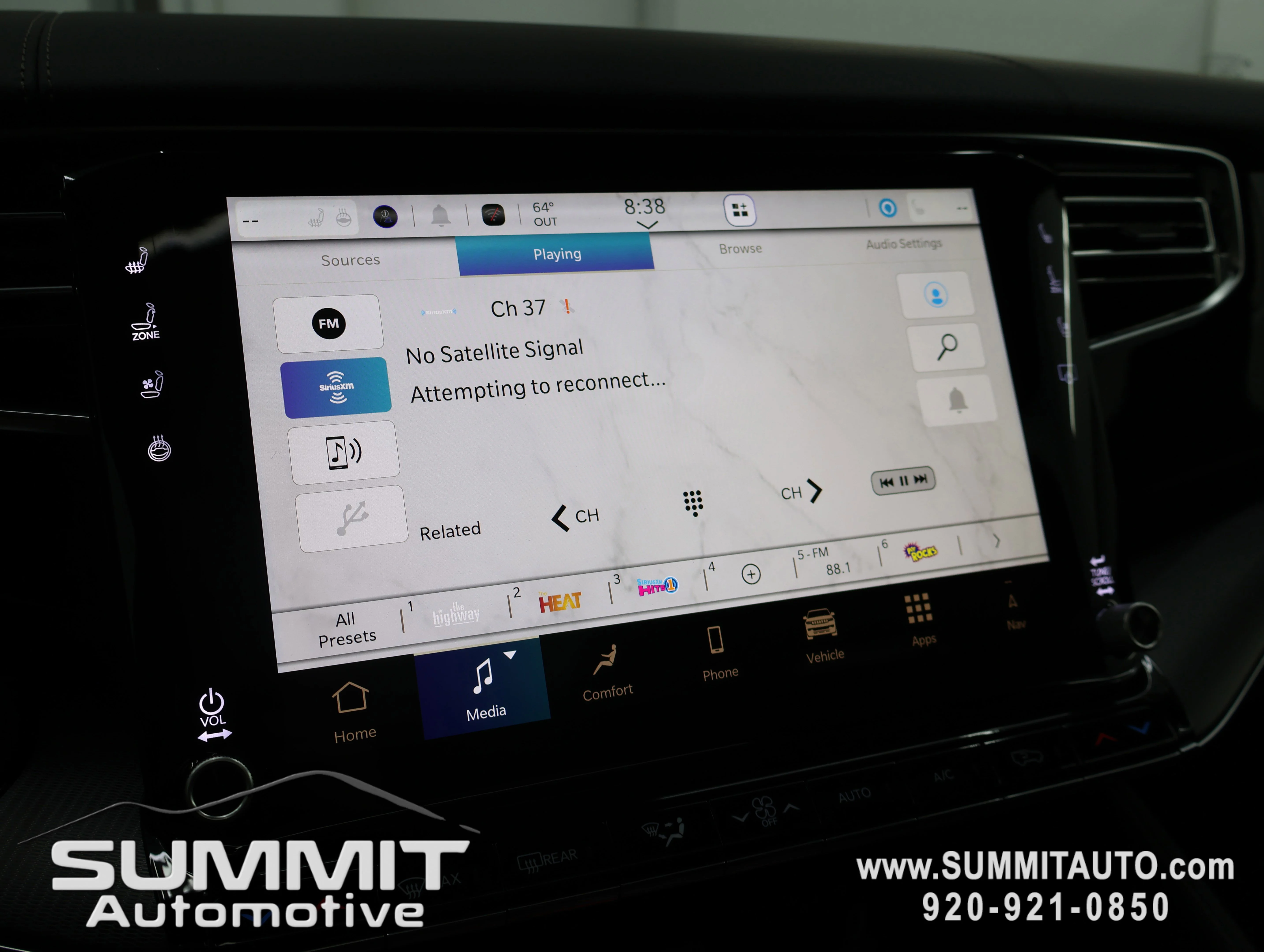 New 2026 High Gloss Black Exterior Paint Jeep Summit Obsidian image 59
