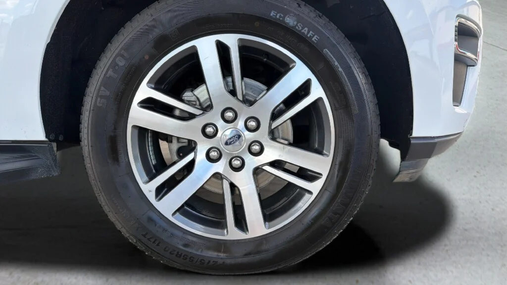 Used 2024 Oxford White Ford Limited image 15