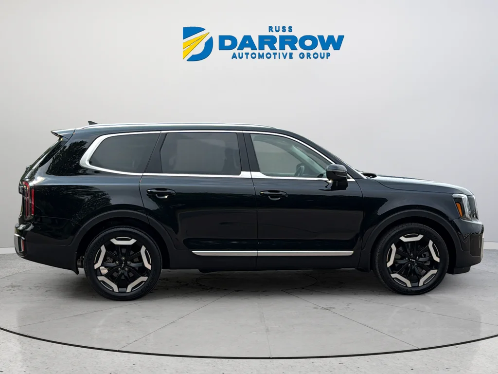 Used 2023 Black Kia EX image 6
