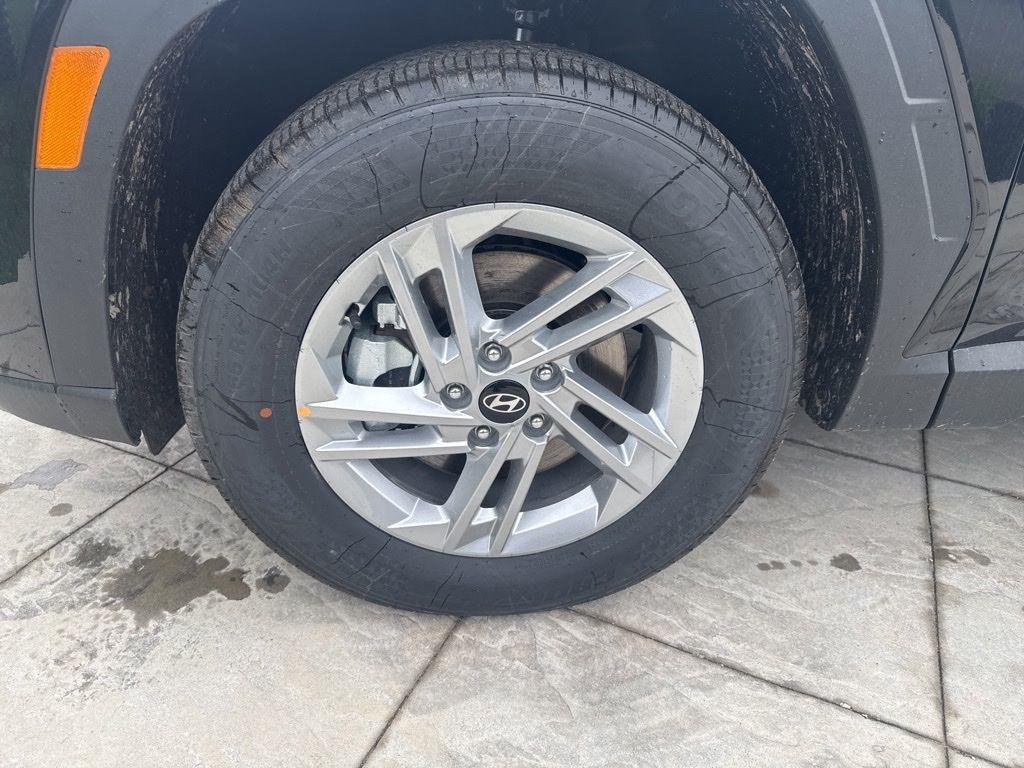 New 2026 Black Hyundai SE AWD image 8