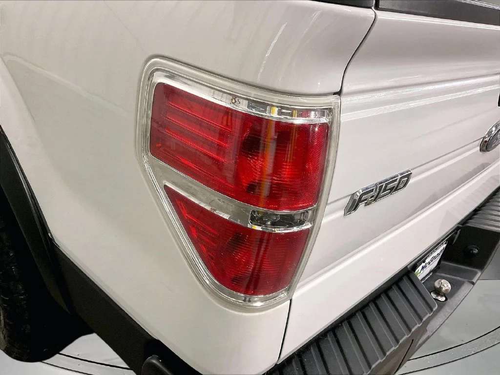 Used 2013 White Ford XL image 34
