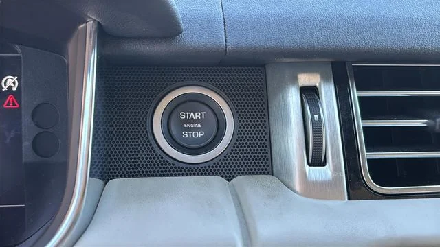Used 2019  Land Rover 3.0L V6 Supercharged HSE image 29