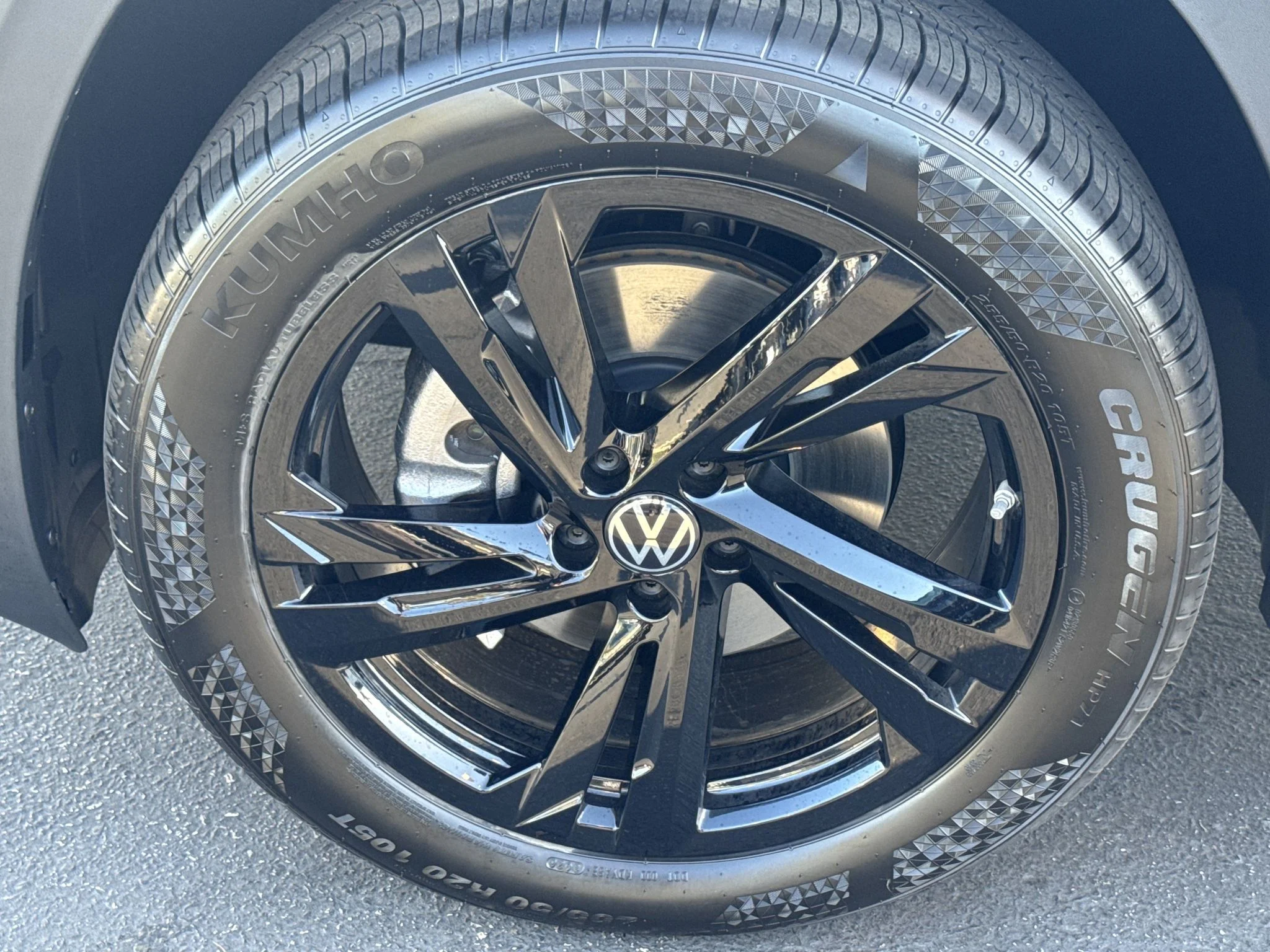 New 2026 Pure Gray Volkswagen 2.0T SEL R-Line Black image 10