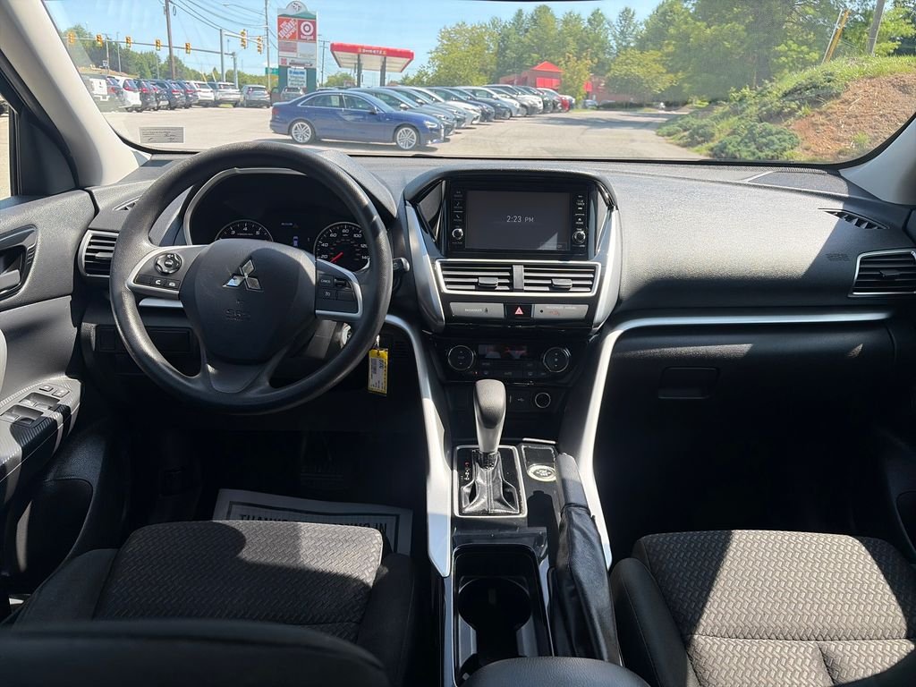 Used 2020 Silver Mitsubishi ES image 12