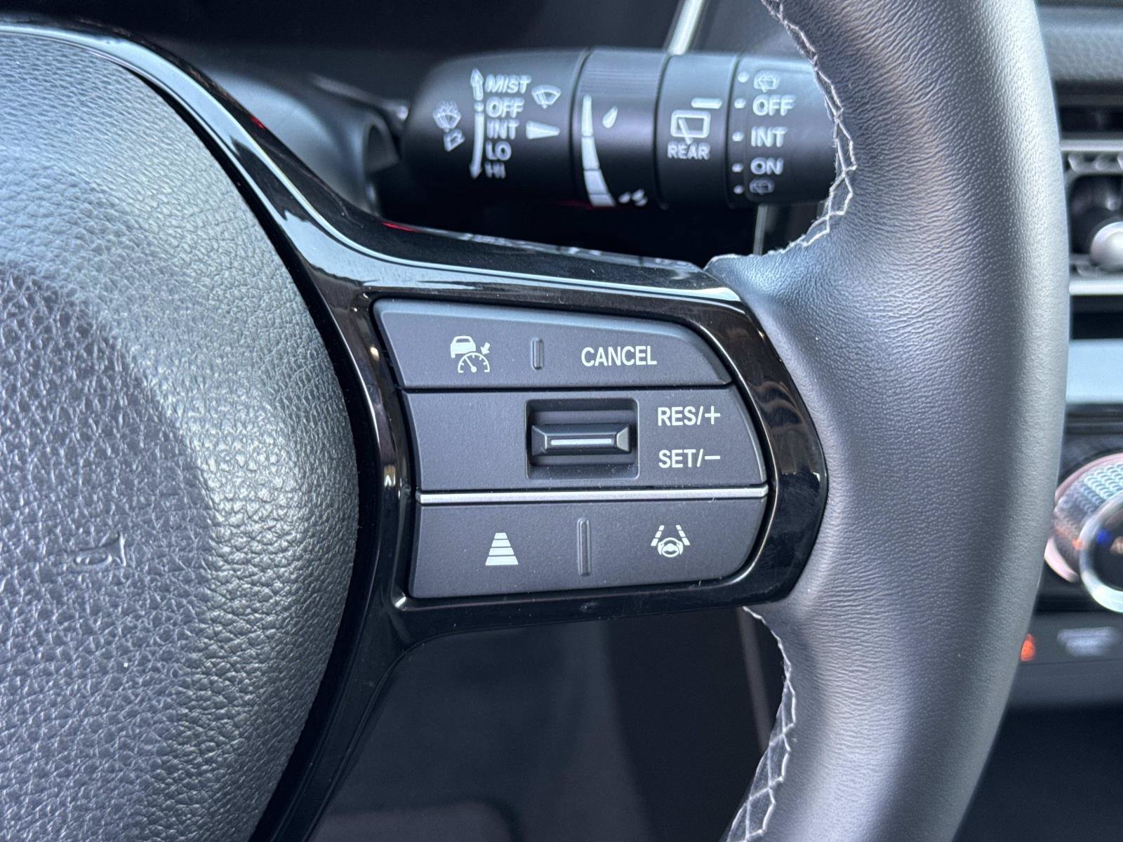 2024 Honda Civic Hatchback EX-L - Photo 12