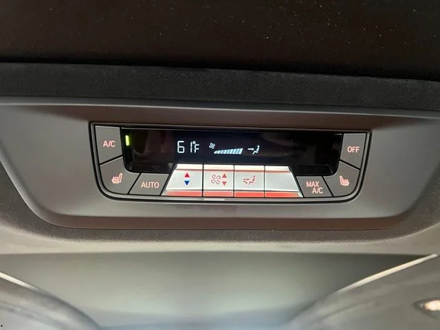 Certified Used 2026 Green BMW xDrive40i image 36
