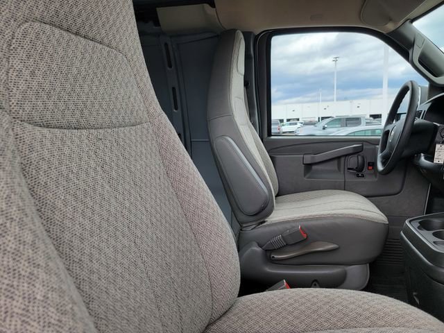 2026 Chevrolet Express Cargo Work Van - Photo 14