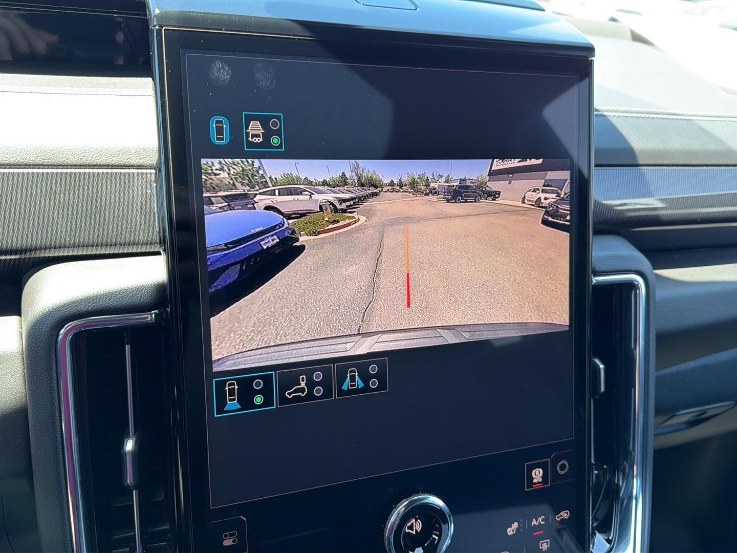 Used 2026 Onyx Black GMC Elevation image 30