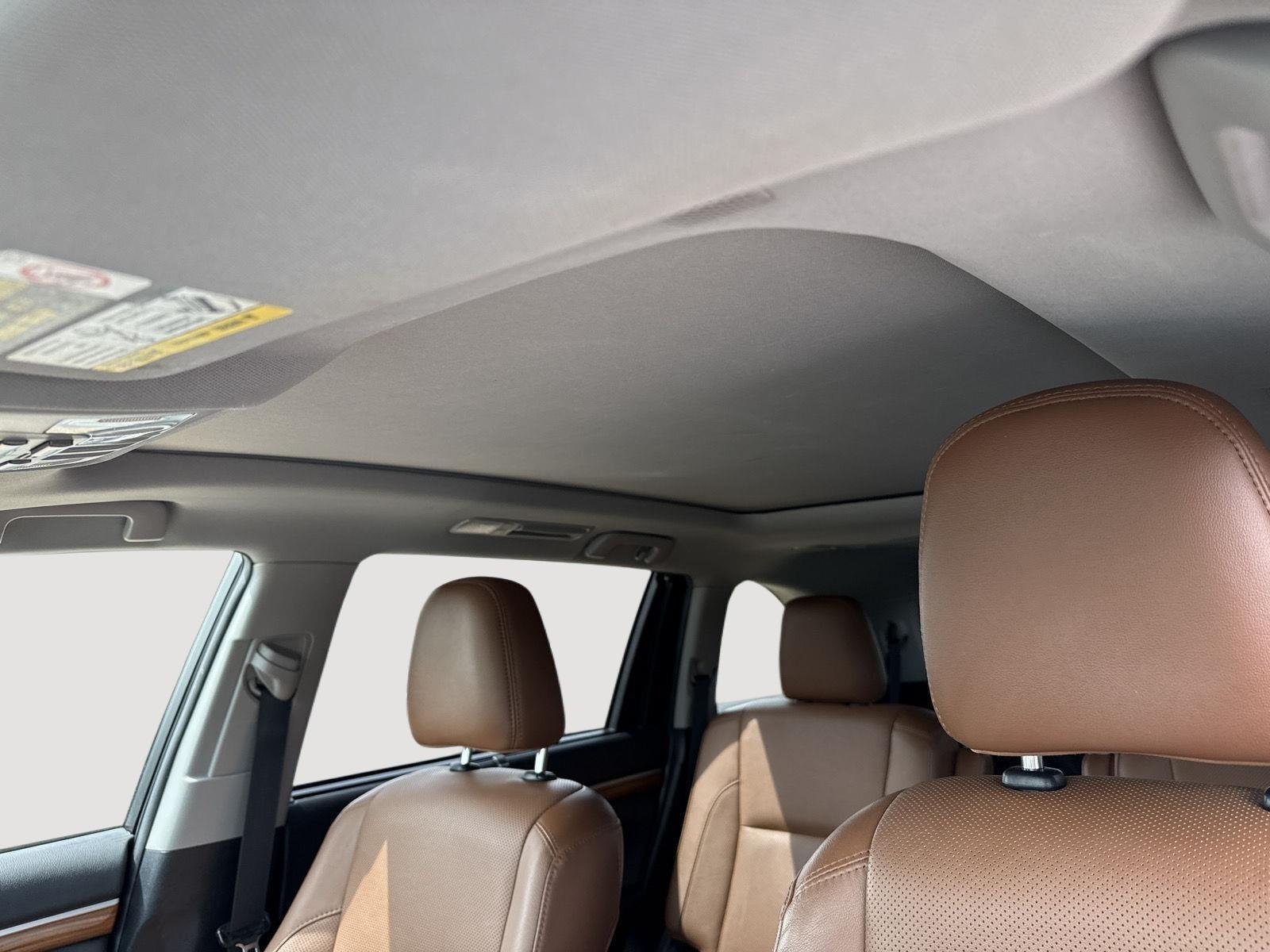 Used 2019 Blizzard Pearl Toyota Limited Platinum image 4